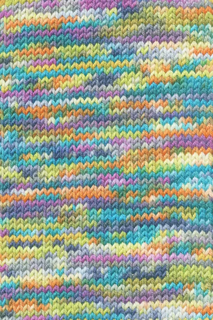 1147_0003_LANGYARNS_Move8Ply_800_C.webp