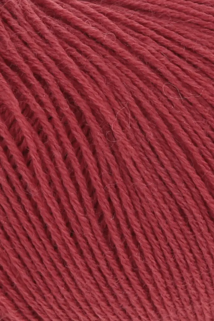 796_0061_LANGYARNS_Merino400Lace_800_C.webp