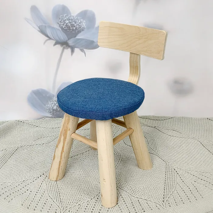 Houten stoel met rugleuning