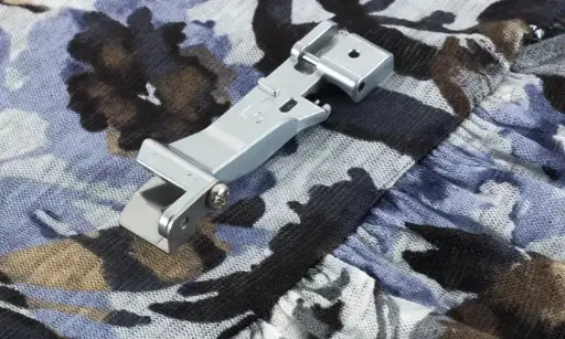 [XB3626001] Rimpelvoet overlock 